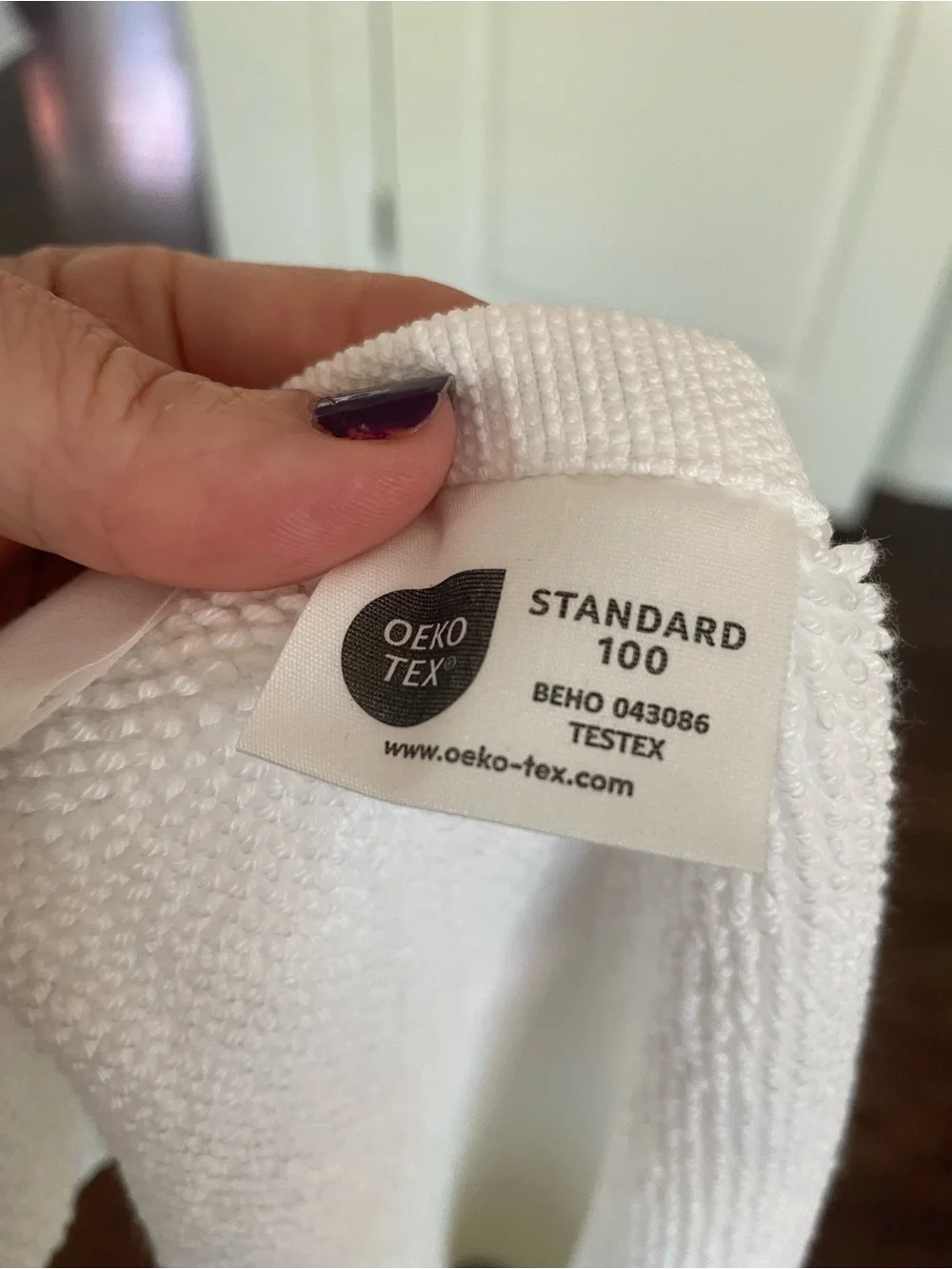 NWT Cozy Earth White Bath Mat